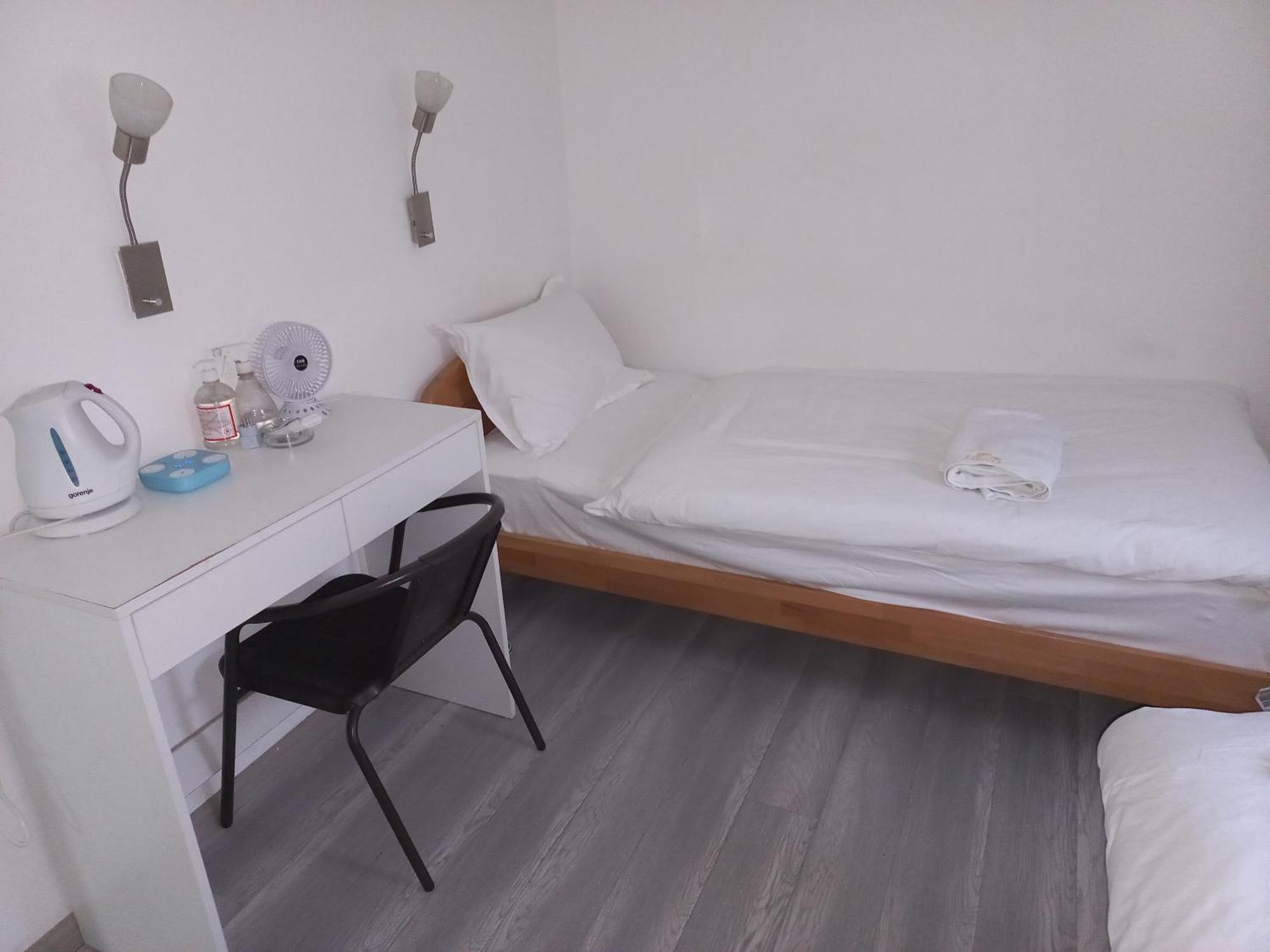 Asuka Apartmani 飞鸟客 Surčin الغرفة الصورة